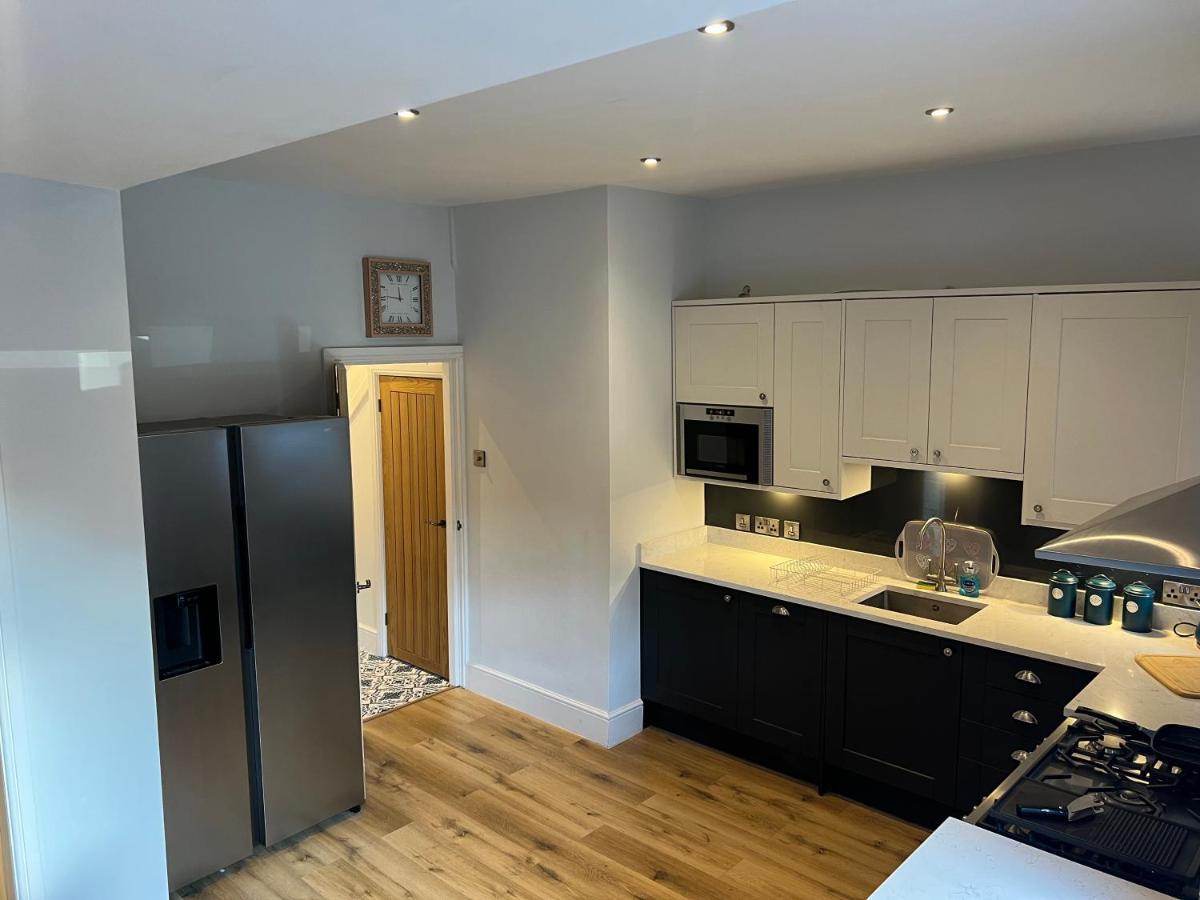 Luxury 2 Bed Apartment Great Location Stoke-on-Trent Exterior foto