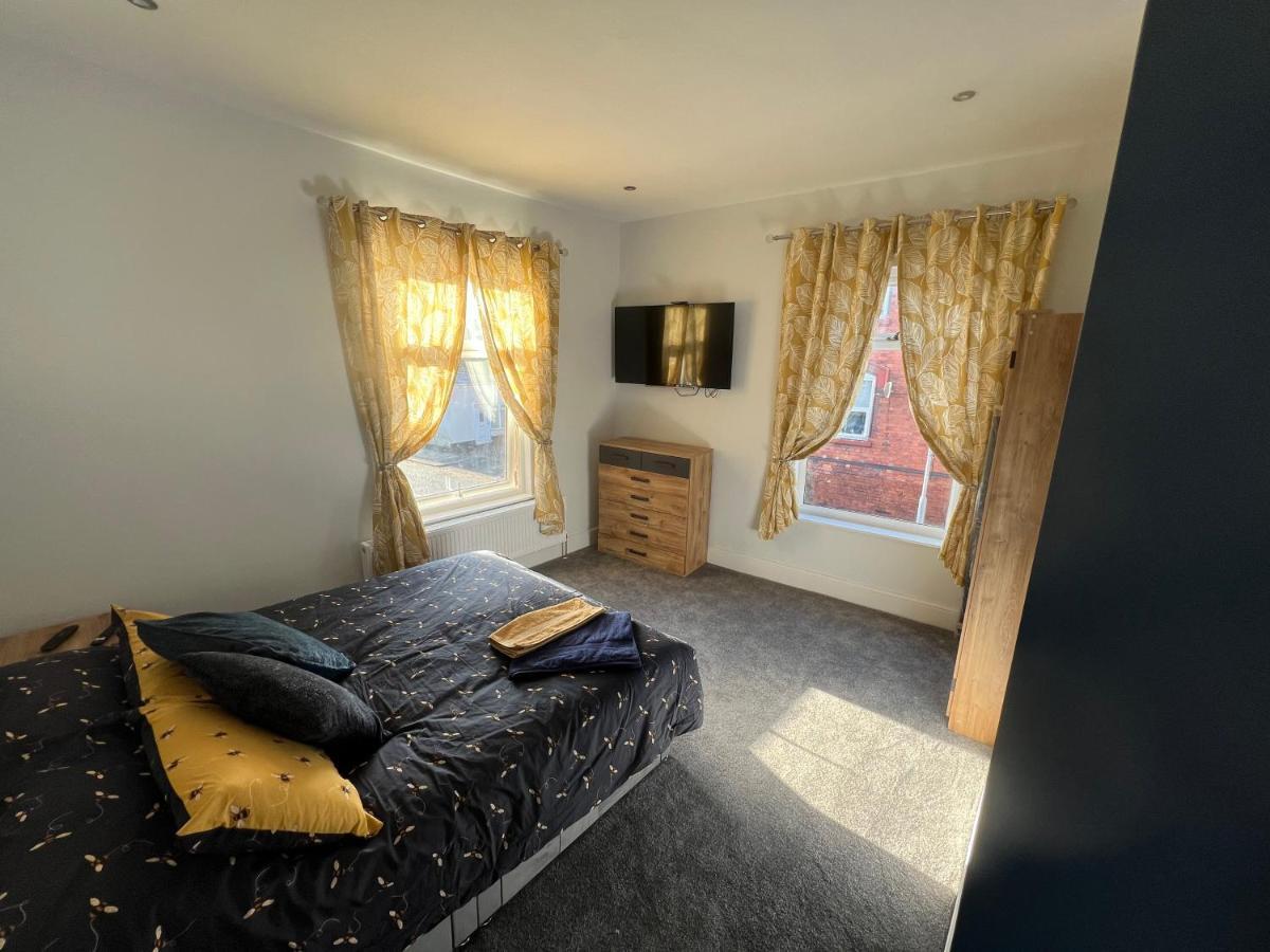 Luxury 2 Bed Apartment Great Location Stoke-on-Trent Exterior foto